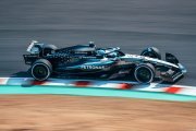 Russell 'doit faire plus' pour conserver son baquet chez Mercedes F1