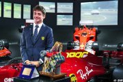 Charles Leclerc a reçu le trophée Lorenzo Bandini