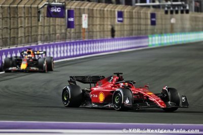 Leclerc&nbsp;: La Ferrari était ’très différente’ de la Red Bull à Djeddah