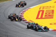 Ferrari écarte 'pour l'instant' la menace Mercedes F1 pour les titres