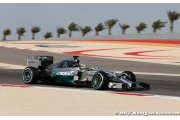 Essais de Bahreïn : Hamilton confortablement en tête à la mi-journée