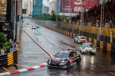 Macao, Course 2&nbsp;: Victoire et nouveau record pour Huff