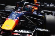 Verstappen holds Red Bull talks amid fresh Mercedes rumours
