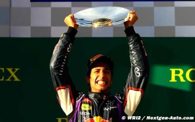 Ricciardo&nbsp;: il faut boire et conduire en Malaisie
