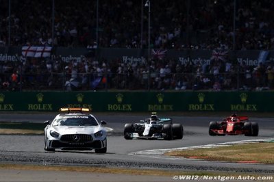 Les voitures de sécurité ont bouleversé les stratégies à Silverstone