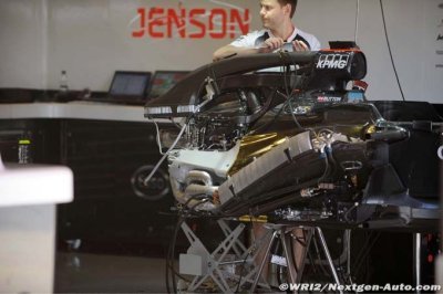 Dennis says no Honda customers before title