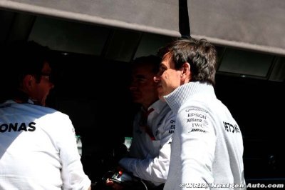 Wolff sure Mercedes drivers will get along