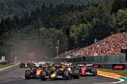 Verstappen résiste aux pilotes McLaren F1 et gagne le Sprint en Belgique