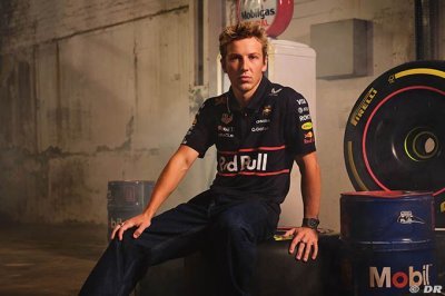 Lawson s’attend à une saison ’très difficile’ mais veut apprendre de Verstappen