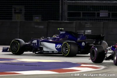 Sauber, Williams light up 2018 ’silly season’