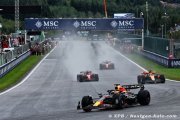 Verstappen salue la 'décision sûre' qui l'a fait gagner le Sprint F1