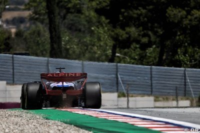 Hype around ’child’ Colapinto is overblown - driver