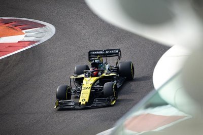 Ocon ’not disappointed’ to miss Mercedes seat