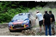 Ogier not giving up on top 10 in Australia