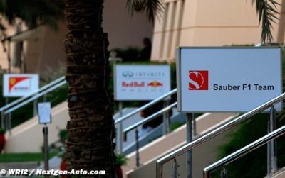 Ecclestone shakes up F1 paddock