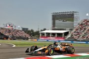 Villeneuve s'inquiète d'un week-end dans la 'continuité' des précédents pour Piastri
