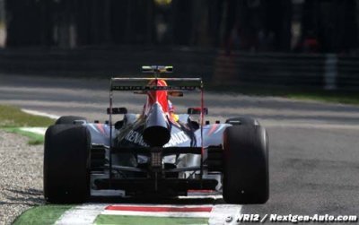 Mark Webber retired due to severe tyre wear