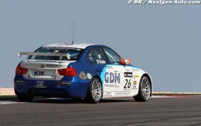Kevin Chen fait des essais pour Proteam