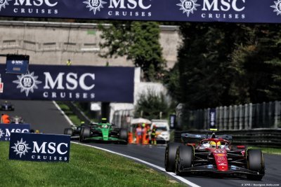 Prost defends Hamilton amid Ferrari struggles