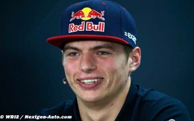 Verstappen va découvrir sa STR11 dans le simulateur