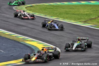Le premier tour de Verstappen était ’comparable à Donington 1993’