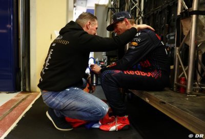 ‘Il m’a endurci’&nbsp;: Jos et Max Verstappen, un titre F1 en tandem