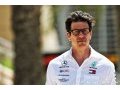 Wolff to remain Mercedes team boss in 2021