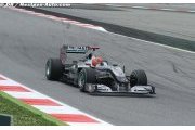 Mercedes hisse Schumacher devant Rosberg