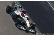 Schumacher extends Mercedes deal for 2013