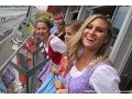 Russia in F1 'grid girls' talks