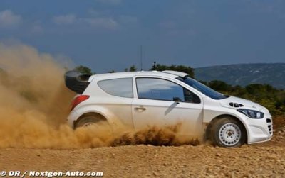 2014-spec Hyundai i20 WRC kicks up the dust