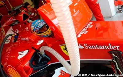 Singapore, FP1: Alonso leads Mercedes pair in first practice