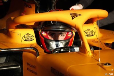 Ferrari rumours ’nice to hear’ - Sainz