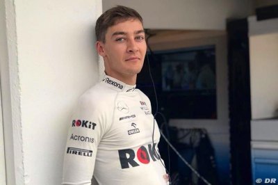 Russell better off at Williams for now - Wolff