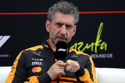 Stella brushes off ’pre-contract’ speculation