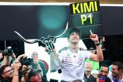'Antonelli lui a pris sa place' : Marko attaque Russell, Wolff monte au créneau