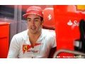Alonso enflamme intentionnellement les spéculations