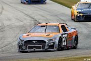 Comme Räikkönen et Villeneuve, Kvyat va rouler en NASCAR
