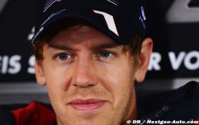 Controversy haunts Red Bull as Alonso strolls away