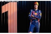 Vettel extends contract with Red Bull