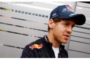 Vettel visits the Renault Technocentre
