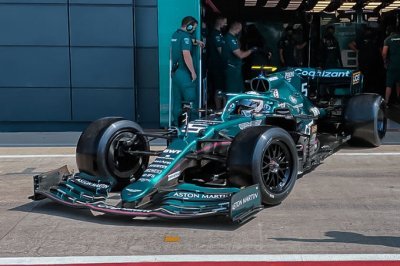 Pirelli a conclu 2 jours d’essais avec Red Bull, Aston Martin F1 et Haas