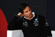 Wolff contredit Verstappen : 'Le problème vient surtout de sa Red Bull'
