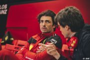 Sainz n'en veut absolument pas à Hamilton de lui avoir pris son baquet