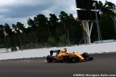 Father defends Magnussen’s F1 commitment