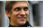 Petrov en pole position chez Lotus Renault