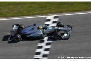 Hamilton garde les pieds sur terre