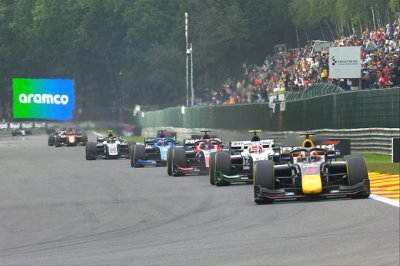 F2, Spa, Sprint race: Lawson in a league of his own in dramatic final lap showdown