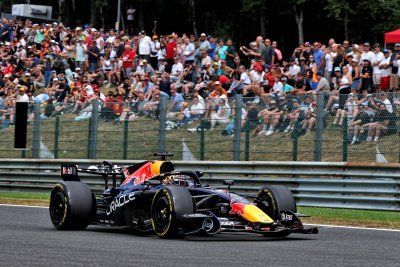 Belgique, EL1&nbsp;: Verstappen devance les Ferrari, McLaren F1 piégée par la fiabilité