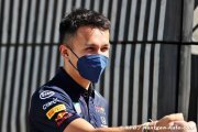 Albon ne connaît pas encore les clauses de confidentialité de Mercedes